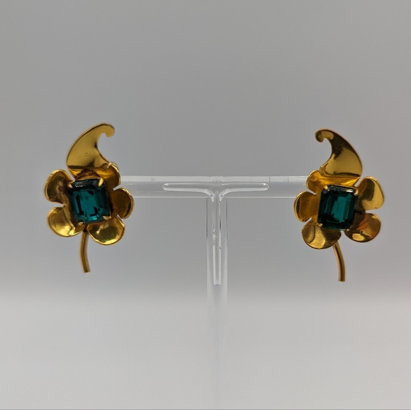 Amazing Vintage Gold Tone 925 Sterling Screw Back Emerald Green Glass Earrings - Picture 5 of 10